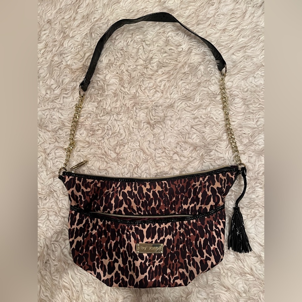 Betsy Johnson crossbody bag
